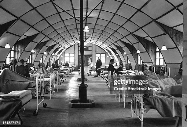 june 3, 1943 - general view of a typical medical ward of the 2nd evac. hospital, diddington, england.  - inner conflict stock-fotos und bilder