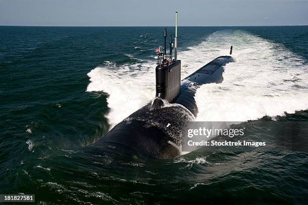 atlantic ocean, june 30, 2011 - the virginia-class attack submarine uss california (ssn 781) underway during sea trials.   - submarine photos 個照片及圖片檔