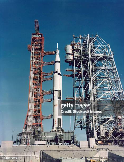 the apollo 8 space vehicle on the launch pad at kennedy space center. - apollo 8 stock-fotos und bilder