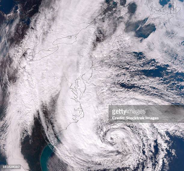 october 28, 2012 - hurricane sandy along the northeastern coast of the united states. - hurricane sandy imagens e fotografias de stock