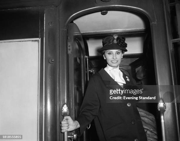 Italian actress Sophia Loren arriving at Victoria Station in London, April 14th 1958.
