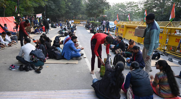 IND: Bus Marshals Mount Protest Outside Delhi Secretariat Over Non-Payment Of Salary