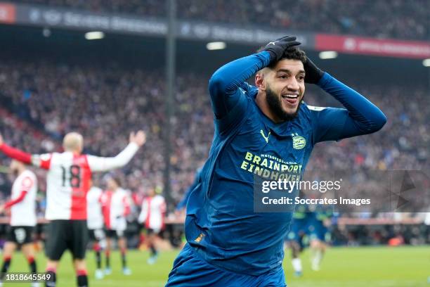 Ismael Saibari of PSV celebrates 0-1 during the Dutch Eredivisie match between Feyenoord v PSV at the Stadium Feijenoord on December 3, 2023 in...