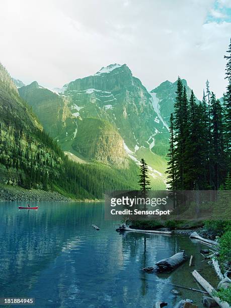 canadian lake - canada nature stock pictures, royalty-free photos & images