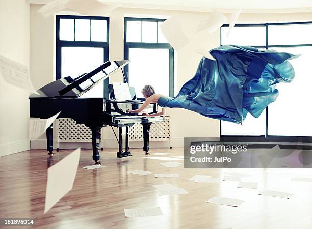 music - pianist stockfoto's en -beelden
