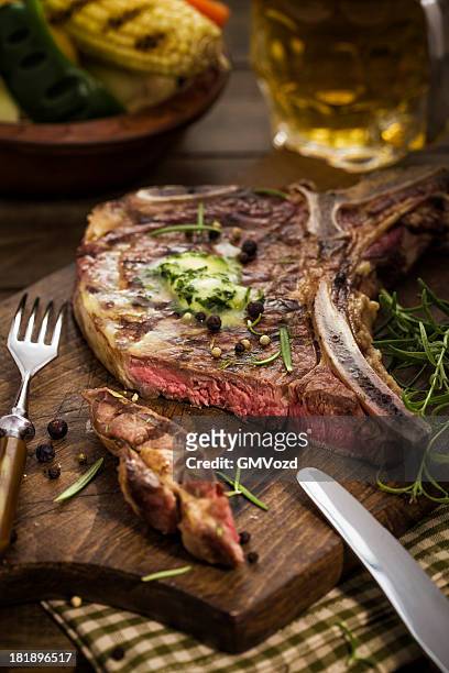 t-bone steak - beefsteak 2013 stock pictures, royalty-free photos & images