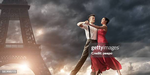 Paris Dancing Riverside France Dance Photos and Premium High Res Pictures - Getty Images