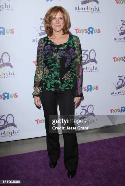 Actress Carol Leifer attends The Starlight Children's Foundation's 30th Anniversary Gala at the Skirball Cultural Center on September 25, 2013 in Los...