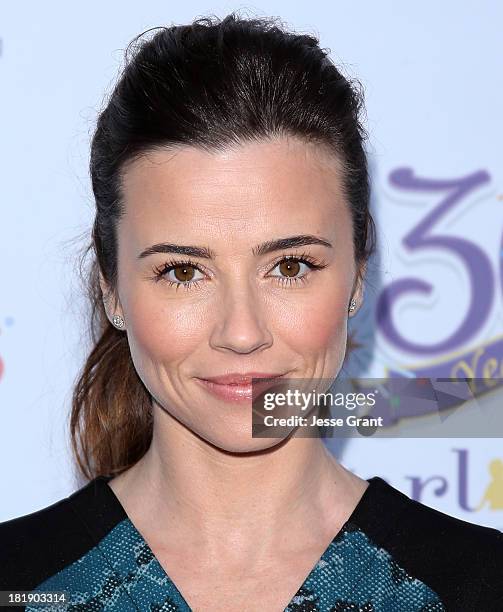 Actress Linda Cardellini attends The Starlight Children's Foundation's 30th Anniversary Gala at the Skirball Cultural Center on September 25, 2013 in...