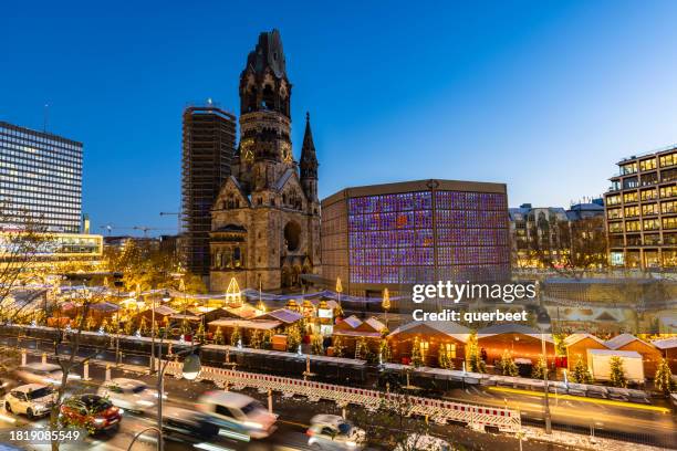 christmas market in berlin - kaiser wilhelm memorial church stock pictures, royalty-free photos & images