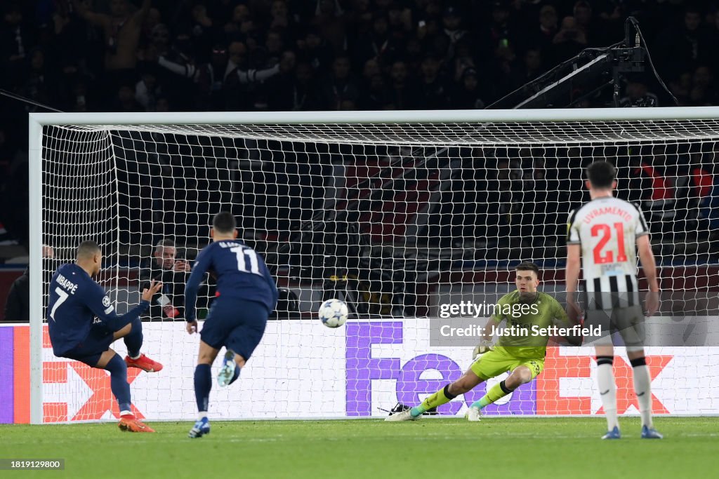 Paris Saint-Germain v Newcastle United FC: Group F - UEFA Champions League 2023/24