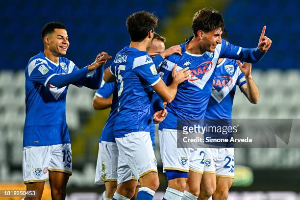Gennaro Borrelli of Brescia celebrates with his team-mates after scoring a goal during the Serie B match between Brescia and UC Sampdoria at Stadio...