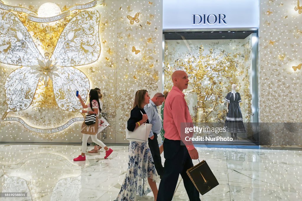 Economy And Bussiness In UAE