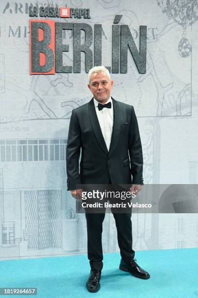 Alejandro Sanz attends "BERLIN" premiere on November 28, 2023 in Madrid, Spain.