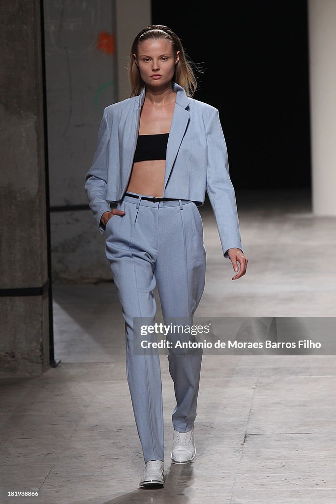 Barbara Bui : Runway - Paris Fashion Week Womenswear  Spring/Summer 2014