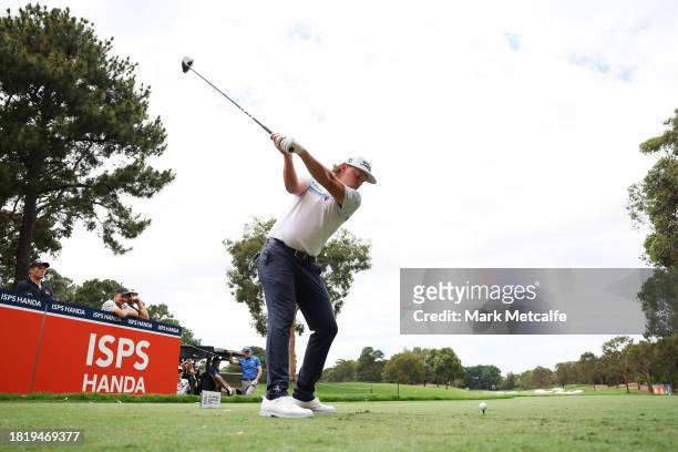 Cameron Smith plays a practise round ahead of the ISPS HANDA Australian Open at The Australian Golf Course on November 29, 2023 in Sydney, Australia.