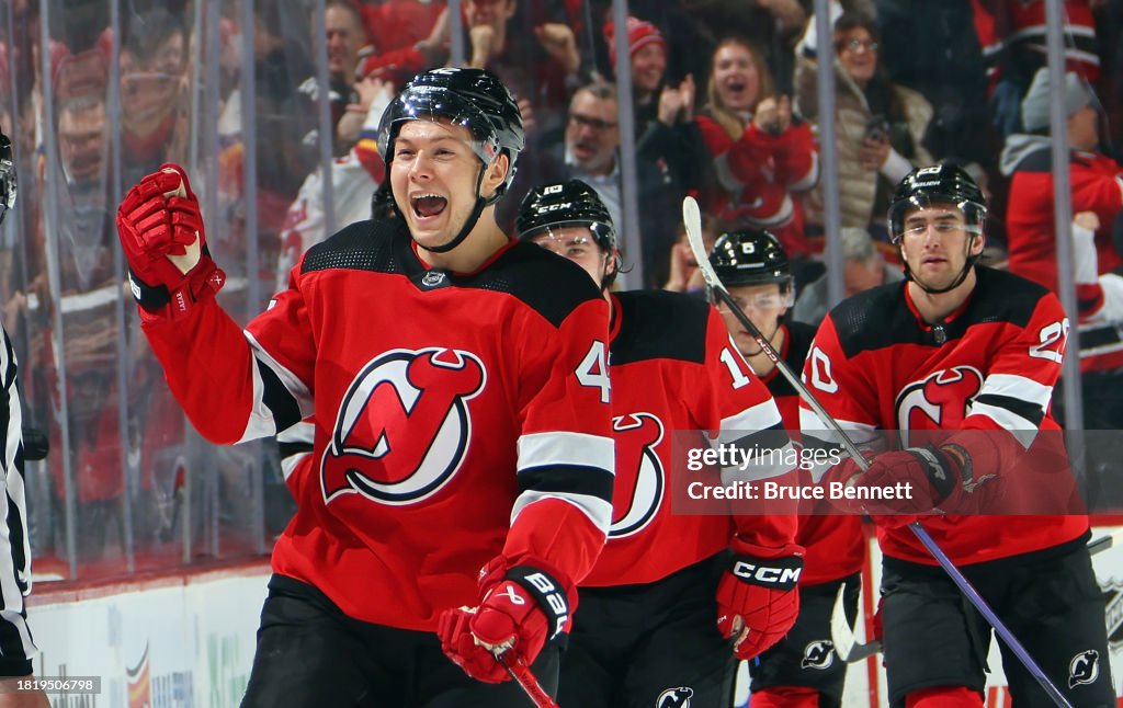 New York Islanders v New Jersey Devils