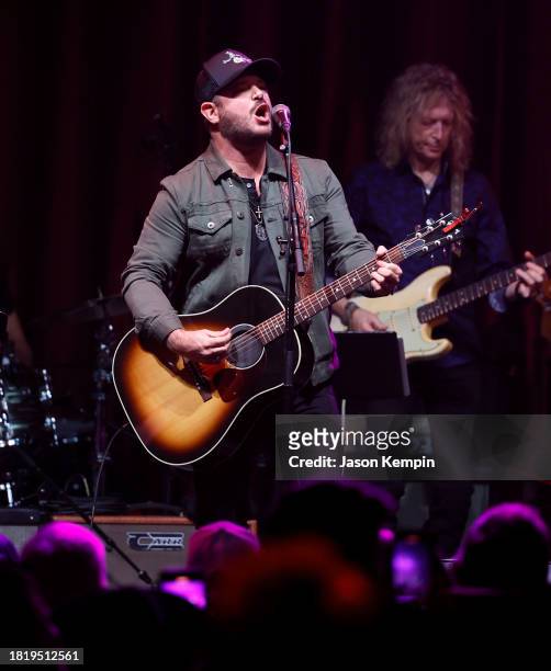 Wade Bowen perfroms during the Keith Gattis Tribute Show at Brooklyn Bowl Nashville on November 28, 2023 in Nashville, Tennessee.