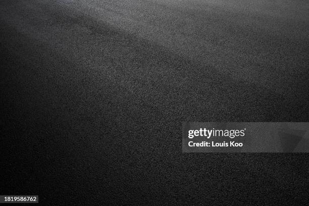 asphalt road background - loseta fotografías e imágenes de stock