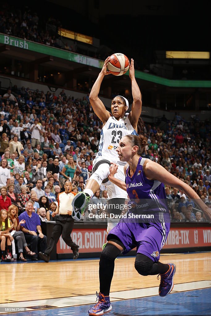 Phoenix Mercury v Minnesota Lynx - WNBA Western Conference Finals Game 1