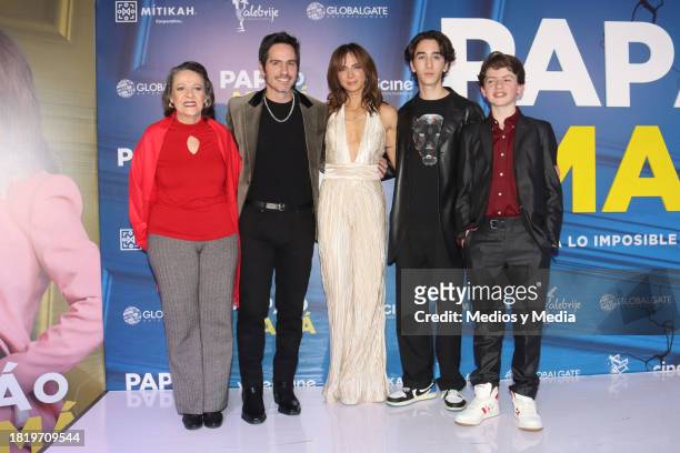 Nora Velázquez, Mauricio Ochmann, Silvia Navarro, Axel Madrazo and Erik Terroba pose for photos during 'Papá o Mamá' Film Red Carpet at Cinepolis...