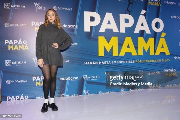 Regina Velarde poses for photos during 'Papá o Mamá' Film Red Carpet at Cinepolis Plaza Carso on November 28, 2023 in Mexico City, Mexico.