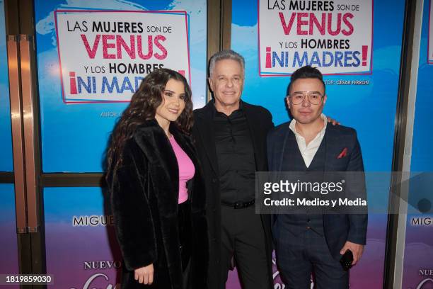 Cinthia Aparicio, Alexis Ayala and Miguel Briones pose for a photo on the red carpet for the play "Las Mujeres son de Venus" at Nuevo Teatro...