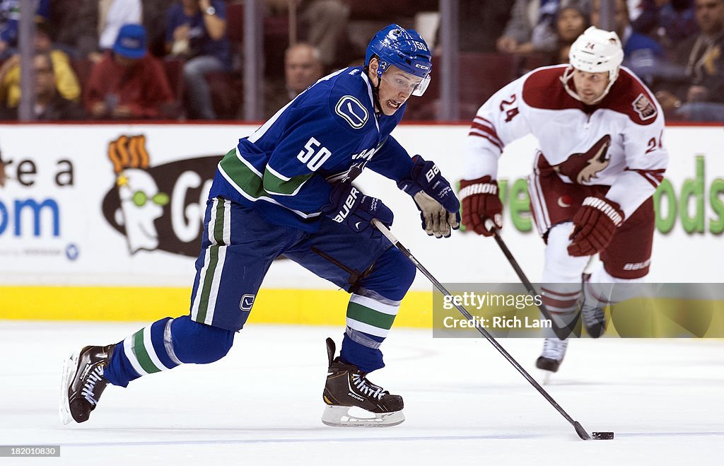 Phoenix Coyotes v Vancouver Canucks