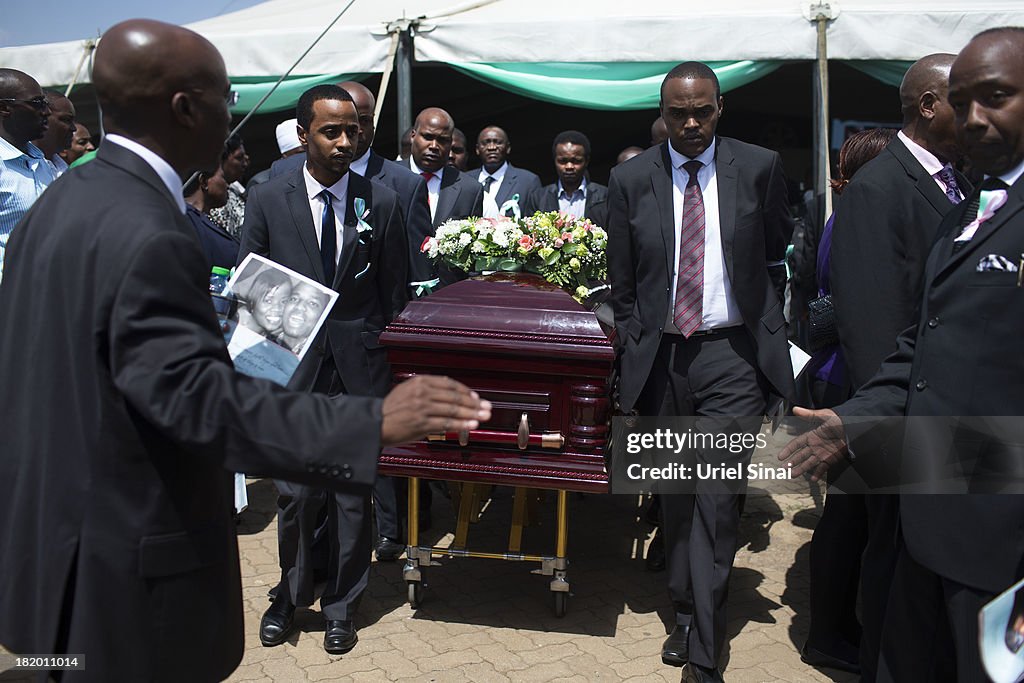 President Uhuru Kenyatta Attends Funeral Of His Nephew Mbugua Mwangi, Victim Of Westgate Mall Siege