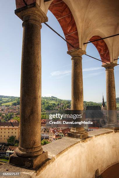 tower scenic in historic europe - cesky krumlov stockfoto's en -beelden