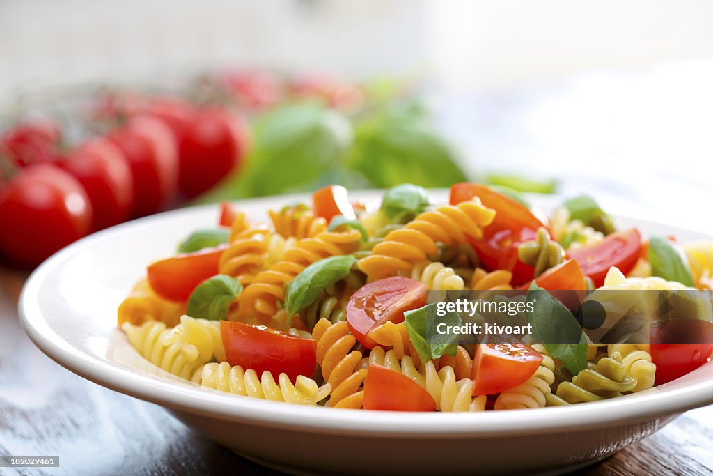 Fusilli, tomato and basil