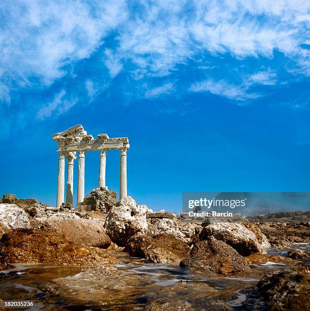 templo de apolo - templo de apolo naxos imagens e fotografias de stock