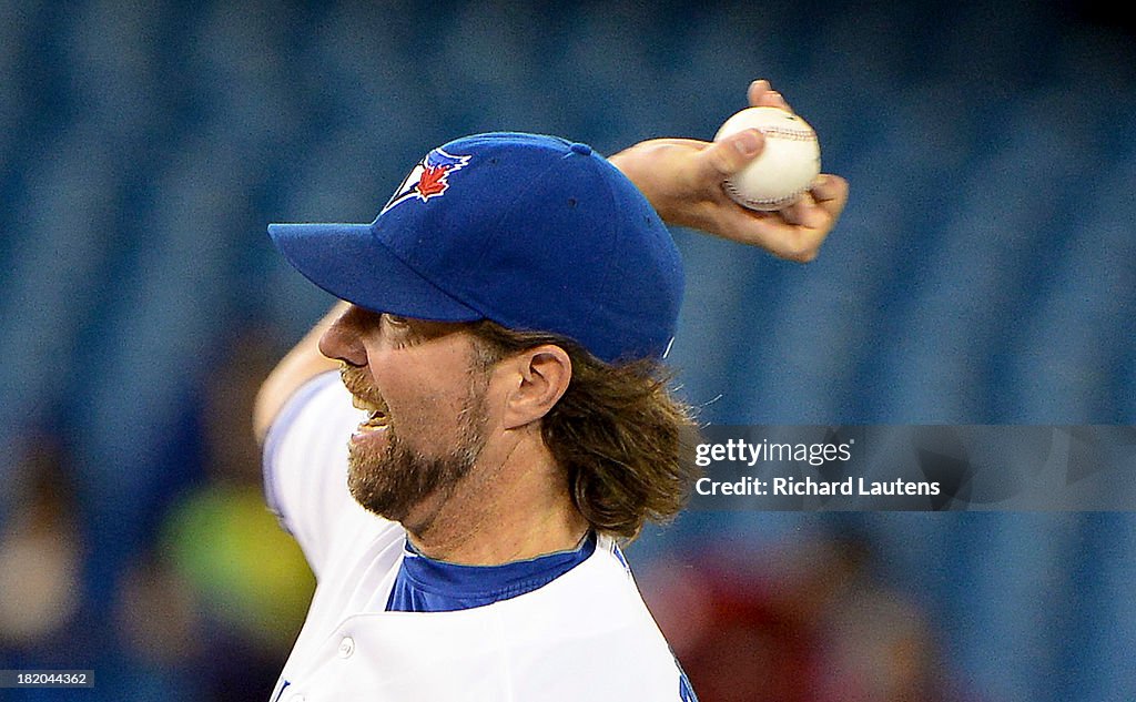 Dickey throws