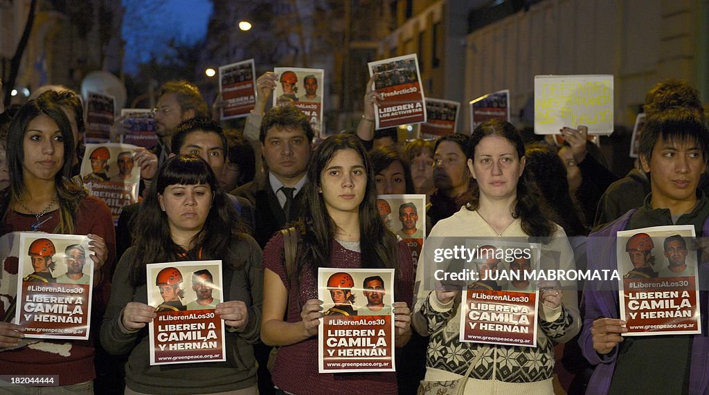 ARGENTINA-RUSSIA-GREENPEACE-DETENTION-PROTEST