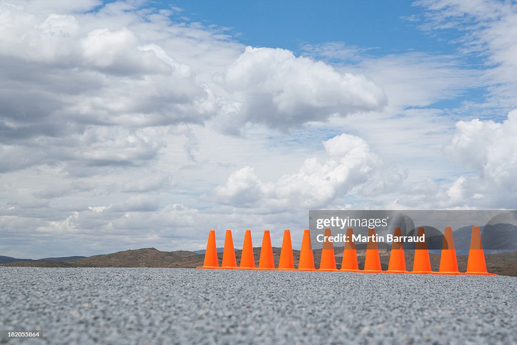 Linha de cones de segurança