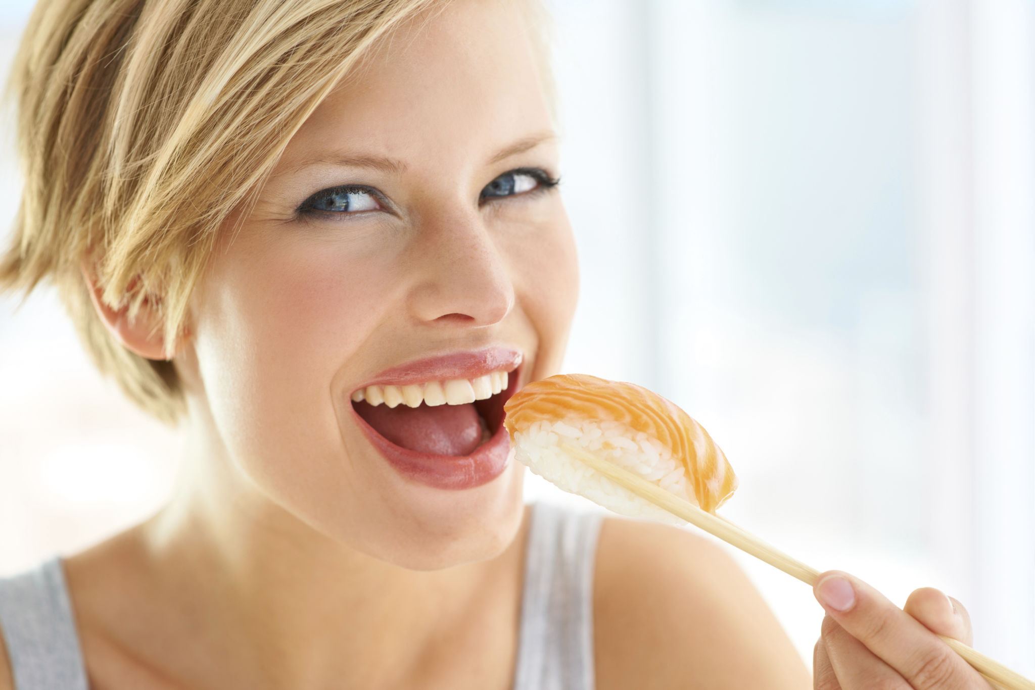 eating sushi