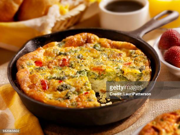 cheese and broccoli frittata - meat pie stock pictures, royalty-free photos & images