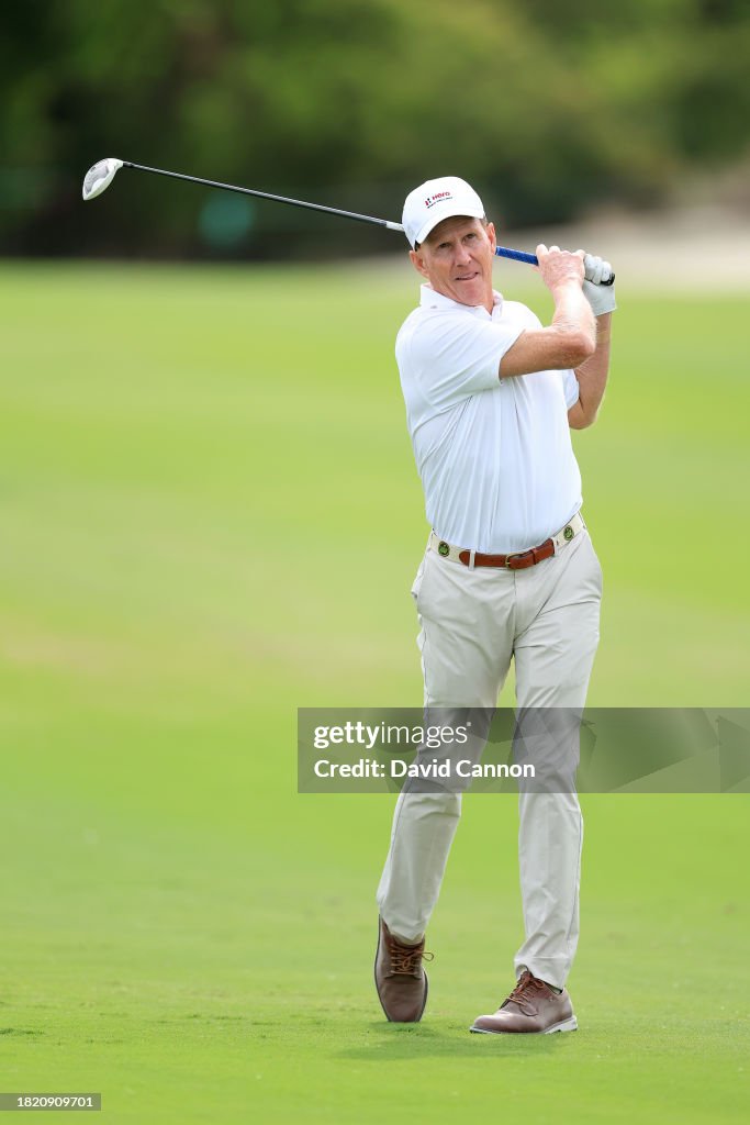 Jim Davis of The United States The co founder of the Allegis Group in... News Photo Getty Images