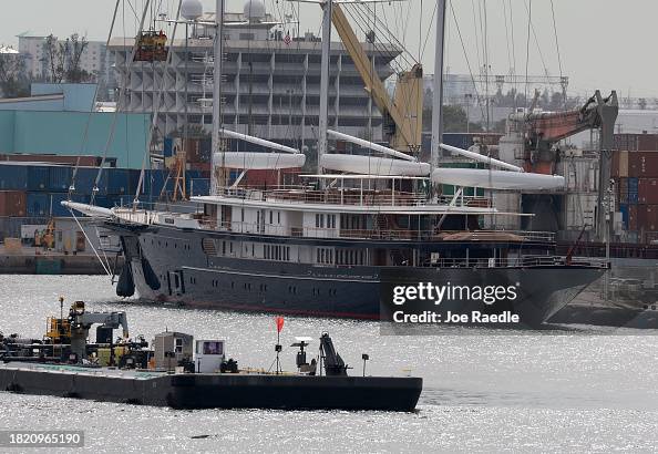 Jeff Bezos' Multi-Million Dollar Yacht Arrives In Florida