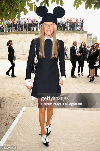Anna Dello Russo arrives at the Viktor & Rolf show as part of the Paris Fashion Week Womenswear Spring/Summer 2014 at Espace Ephemere Tuileries on...