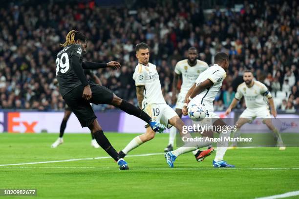 Andre-Frank Zambo Anguissa of SSC Napoli scores the team's second goal during the UEFA Champions League match between Real Madrid and SSC Napoli at...