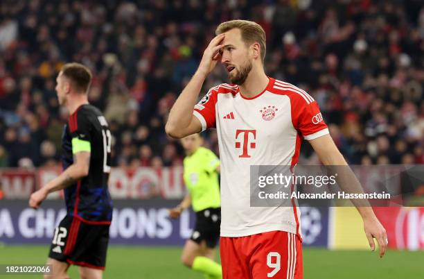 Harry Kane of Bayern Munich reacts during the UEFA Champions League match between FC Bayern München and F.C. Copenhagen at Allianz Arena on November...