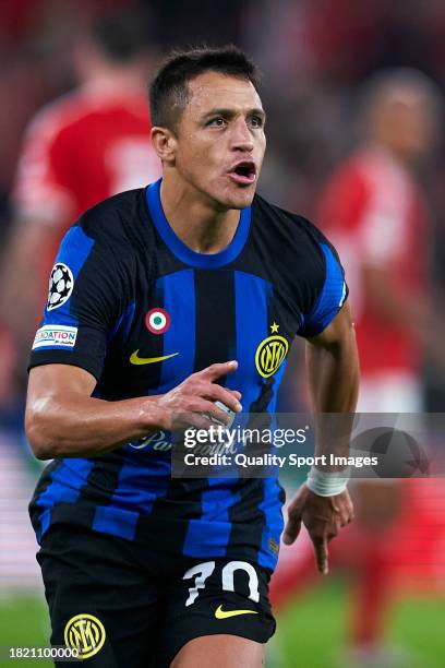 Alexis Sanchez of FC Internazionale Milano celebrates after scoring his team's third goal during the UEFA Champions League match between SL Benfica...