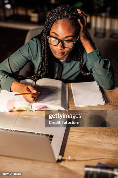Being Rushed Taking Notes Reference Manual Photos and Premium High Res Pictures - Getty Images