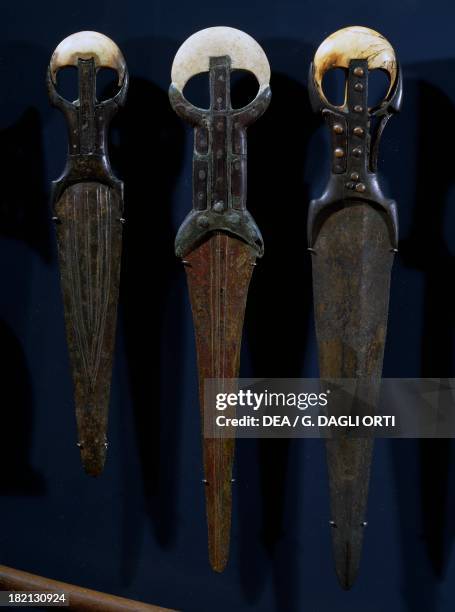 Ancient Egyptian Knife Photos and Premium High Res Pictures - Getty Images