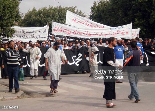Few hundreds Salafists stage a demonstration on October 21, 2011 in Sidi Bouzid. Campaigning closes in Tunisia Today, two days before its first...