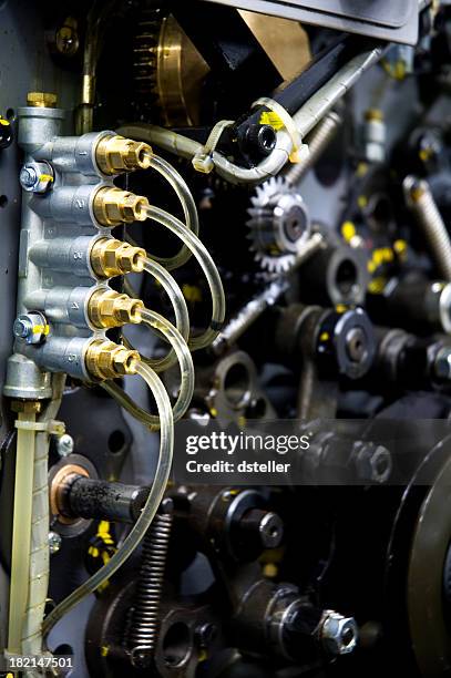 industrie-informationen - hebebühne stock-fotos und bilder