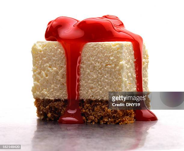 cheesecake & cherry grandes - cheesecake fotografías e imágenes de stock