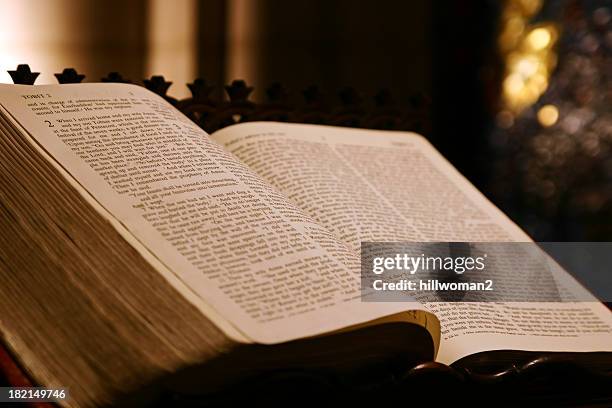 holy bible - pulpet bildbanksfoton och bilder