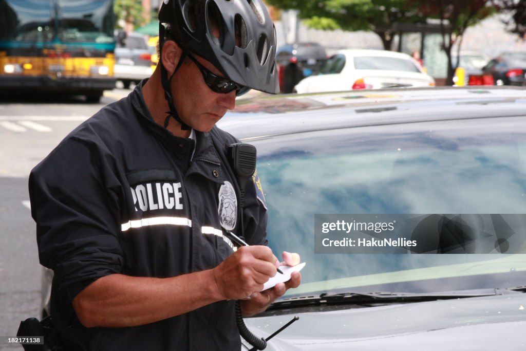 Guardia bicicleta de policía de trabajo